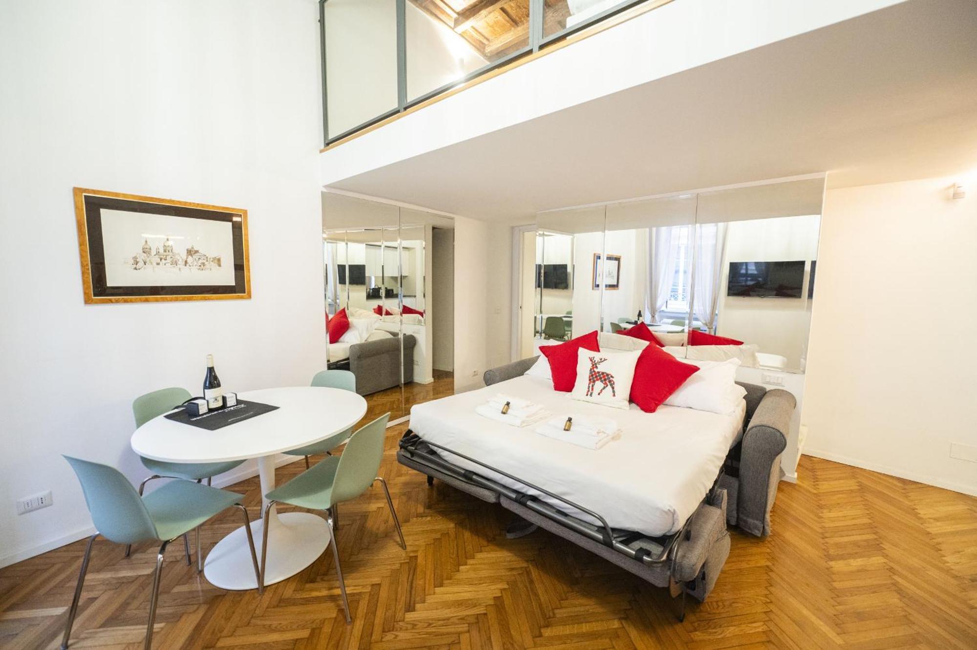 Spanish Steps Lovely With Balcony * Rom
